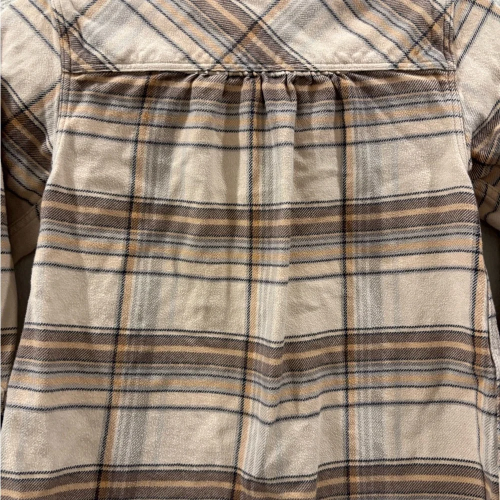 Patagonia Striped Shirt in Beige and Blue flannel used good conditions - Picture 7 of 9